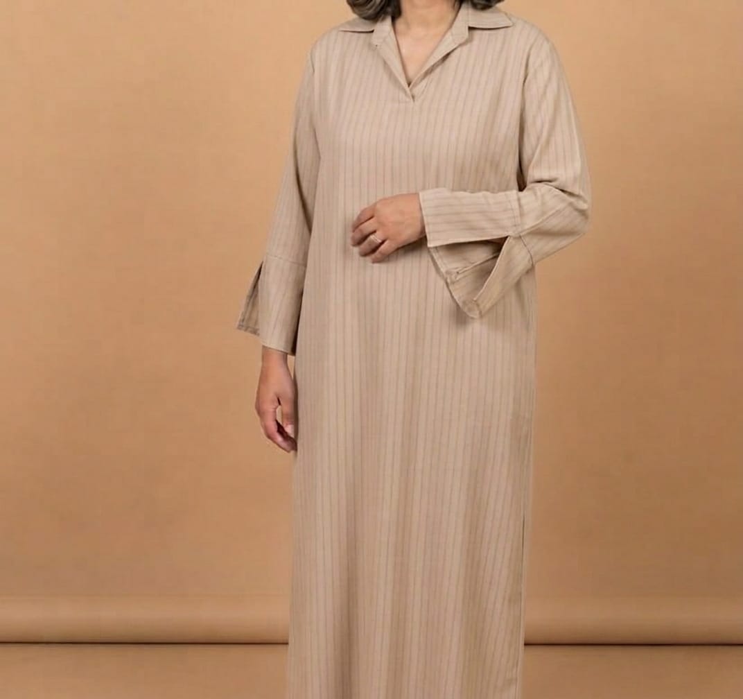 Mona Colar/light dress