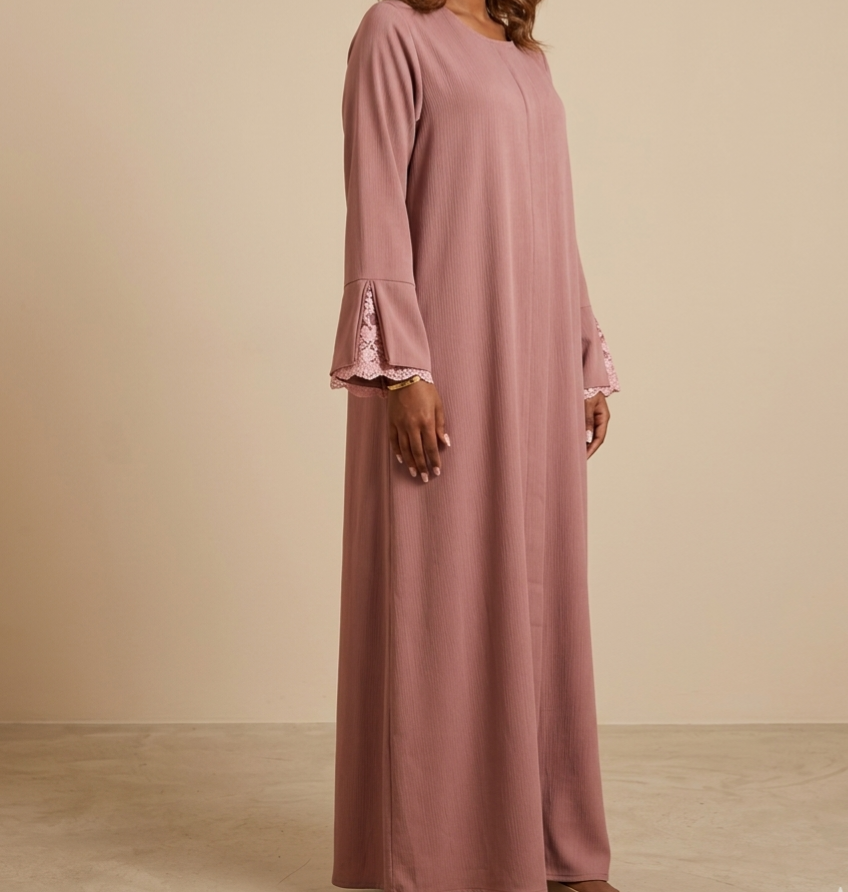 Vera lace dress